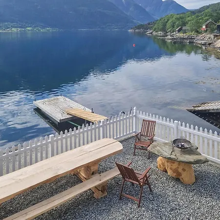 Stunning In Vallavik With Wifi * Djønno