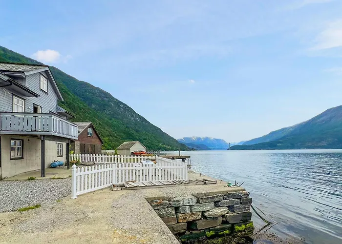 Stunning In Vallavik With Wifi Nyaraló