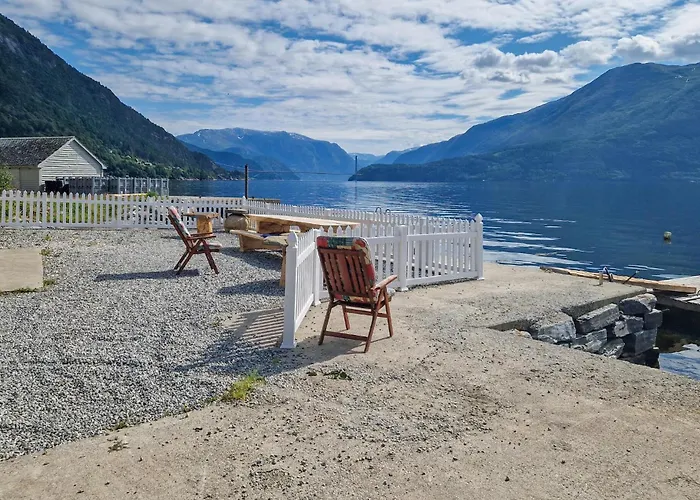 Stunning In Vallavik With Wifi