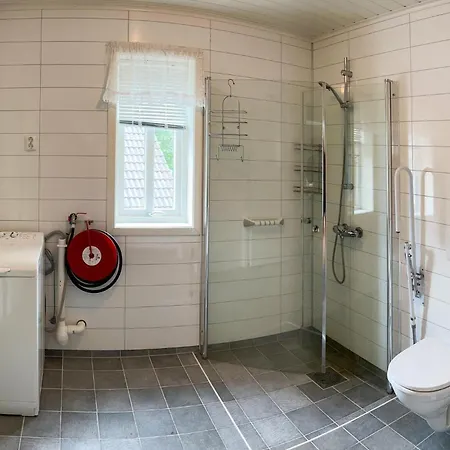 Stunning In Vallavik With Wifi Hébergement de vacances